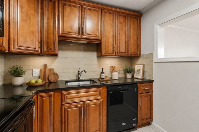 4 Tara Dr. 4, Weymouth, MA 02188