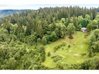 10585 BEUTEL Rd, Oregon City, OR 97045