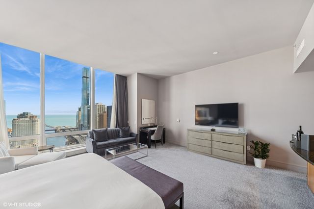 401 N Wabash Avenue 2404, Chicago, IL 60611