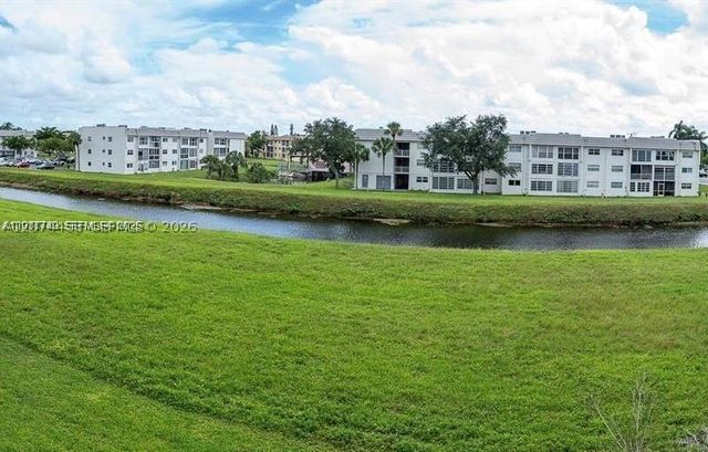 3120 N Pine Island Rd 307, Sunrise, FL 33351