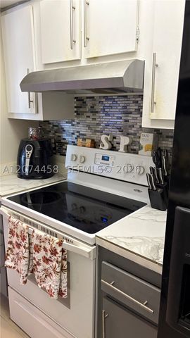 3120 N Pine Island Rd 307, Sunrise, FL 33351