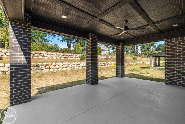 3515 Forster Lane, Shelby Twp, MI 48316