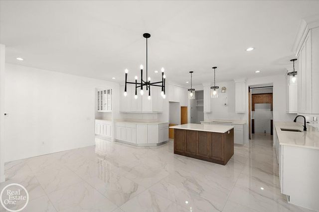 3515 Forster Lane, Shelby Twp, MI 48316