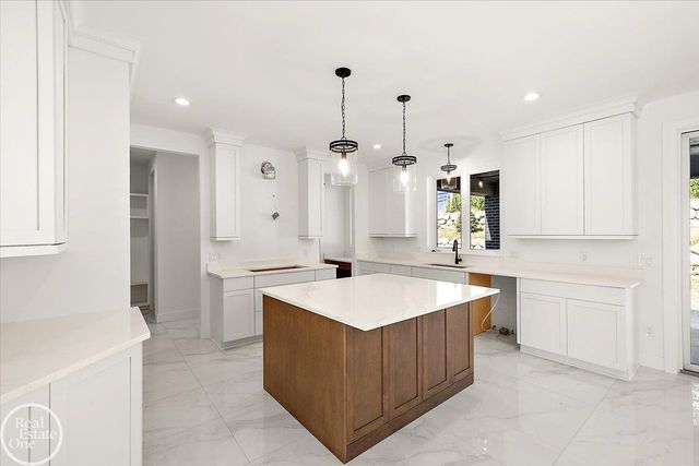 3515 Forster Lane, Shelby Twp, MI 48316