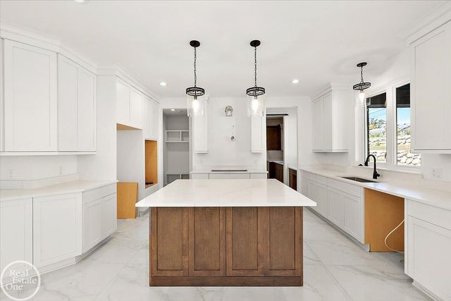 3515 Forster Lane, Shelby Twp, MI 48316