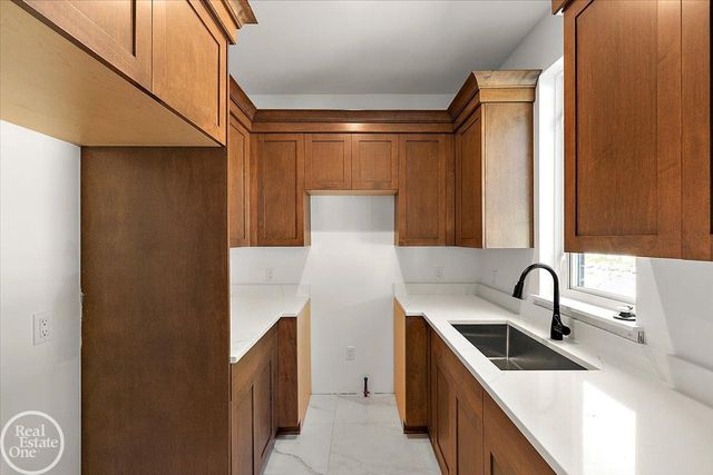 3515 Forster Lane, Shelby Twp, MI 48316