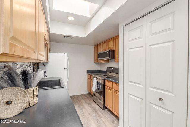 455 W Kelso St Apt 239, Tucson, AZ 85705