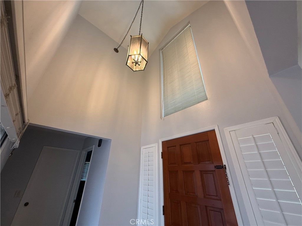 Image 11 of property listing at 1854 Cougar Lane, Clovis, CA 93611