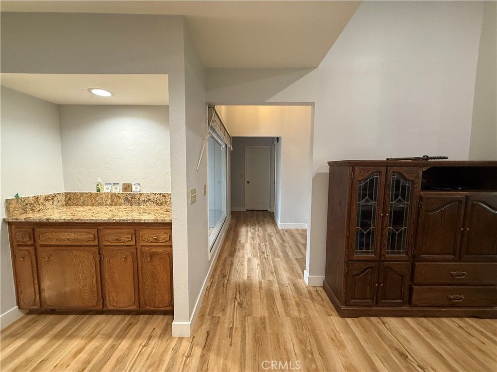 Image 14 of property listing at 1854 Cougar Lane, Clovis, CA 93611