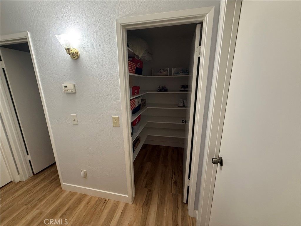 Image 15 of property listing at 1854 Cougar Lane, Clovis, CA 93611