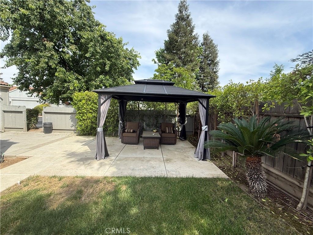 Image 22 of property listing at 1854 Cougar Lane, Clovis, CA 93611