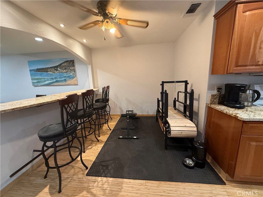 Image 7 of property listing at 1854 Cougar Lane, Clovis, CA 93611