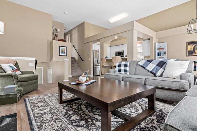 8728 N Bay Drive, Chanhassen, MN 55317