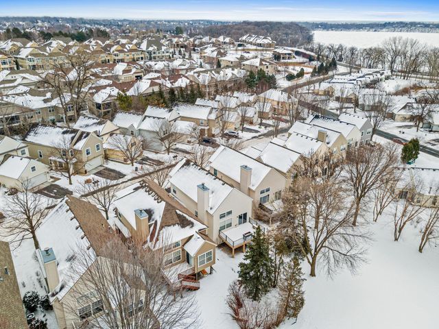 8728 N Bay Drive, Chanhassen, MN 55317