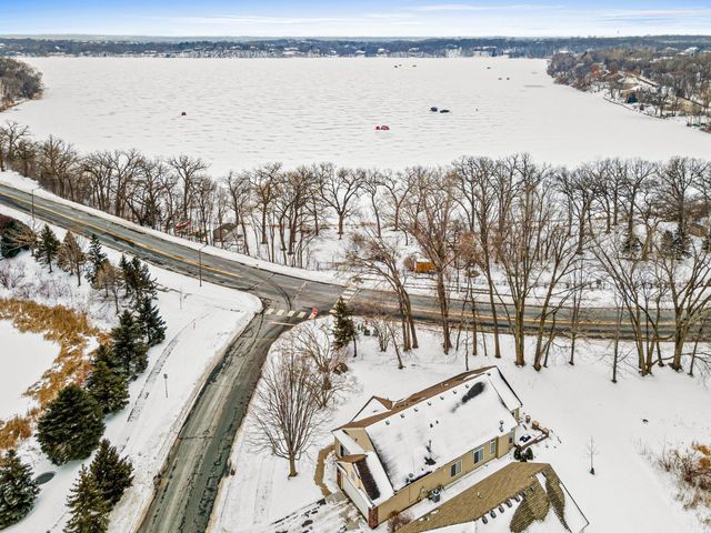 8728 N Bay Drive, Chanhassen, MN 55317