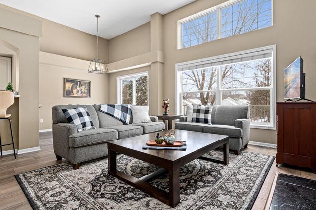8728 N Bay Drive, Chanhassen, MN 55317