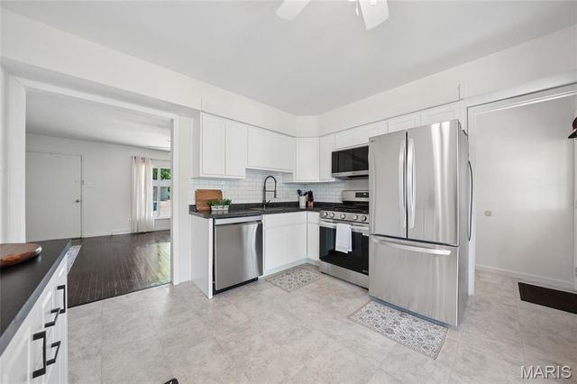6709 Village Square Drive, Hazelwood, MO 63042