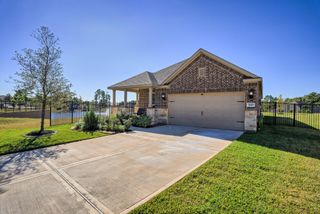700 Fallen Hemlock Court, Conroe, TX 77304
