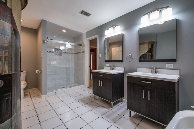 8100 Coleridge Dr, North Little Rock, AR 72116