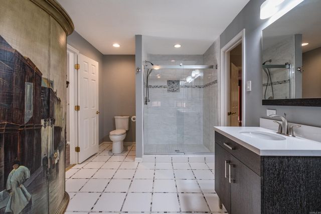 8100 Coleridge Dr, North Little Rock, AR 72116