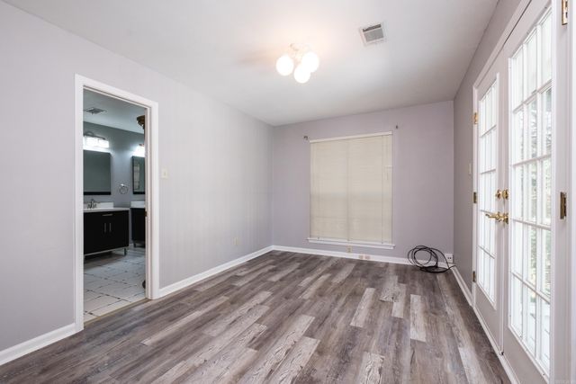 8100 Coleridge Dr, North Little Rock, AR 72116