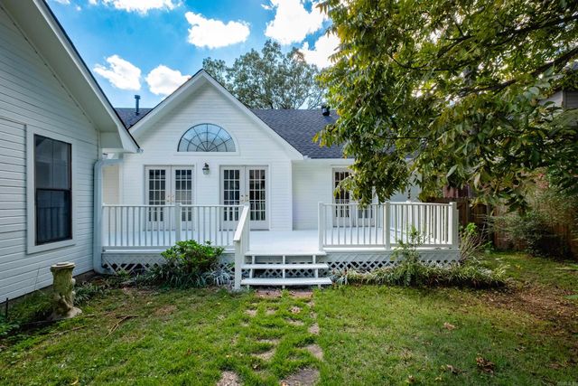 8100 Coleridge Dr, North Little Rock, AR 72116