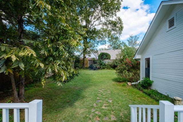 8100 Coleridge Dr, North Little Rock, AR 72116