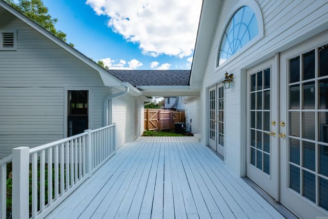 8100 Coleridge Dr, North Little Rock, AR 72116