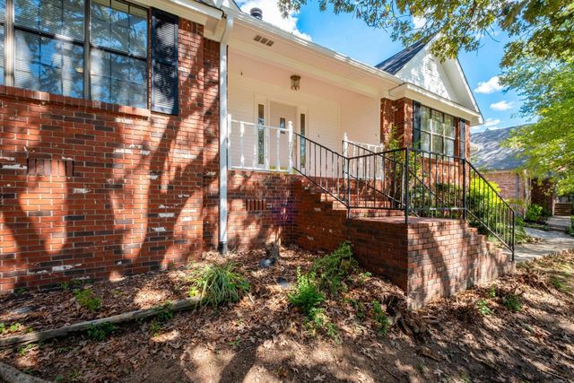 8100 Coleridge Dr, North Little Rock, AR 72116