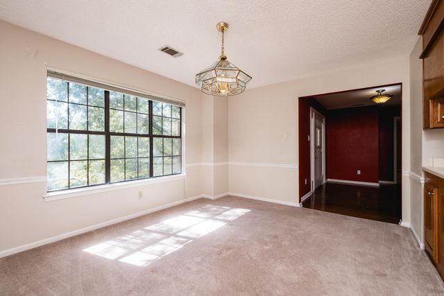 8100 Coleridge Dr, North Little Rock, AR 72116