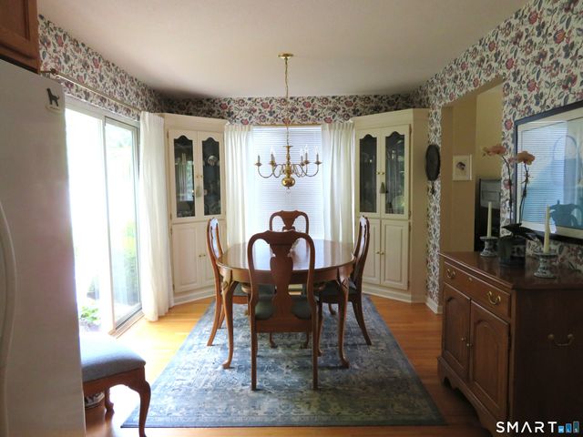 88 Dundee Drive, Cheshire, CT 06410