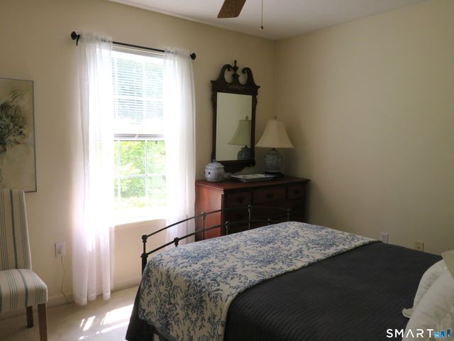 88 Dundee Drive, Cheshire, CT 06410