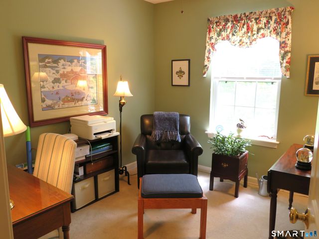 88 Dundee Drive, Cheshire, CT 06410