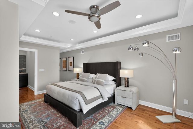 2021 DICKINSON ST, Philadelphia, PA 19146