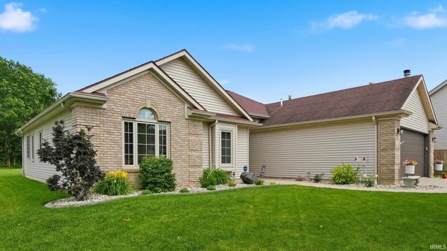 325 Ridge Hill Place, Fort Wayne, IN 46804