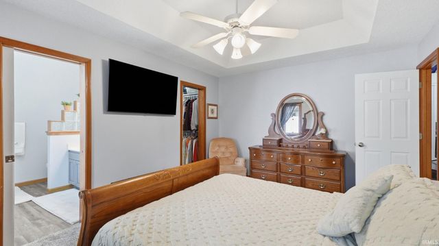 325 Ridge Hill Place, Fort Wayne, IN 46804
