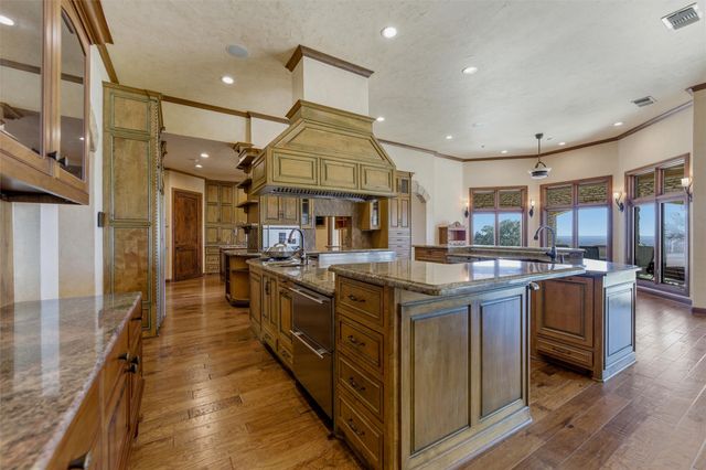 132 Countdown Trail, Weatherford, TX 76087