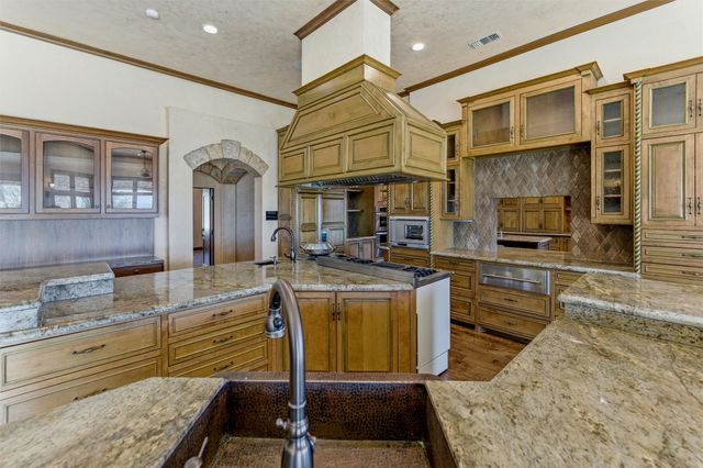 132 Countdown Trail, Weatherford, TX 76087