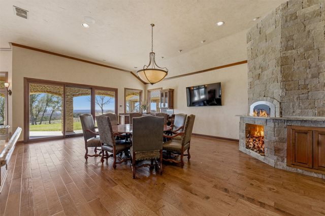 132 Countdown Trail, Weatherford, TX 76087