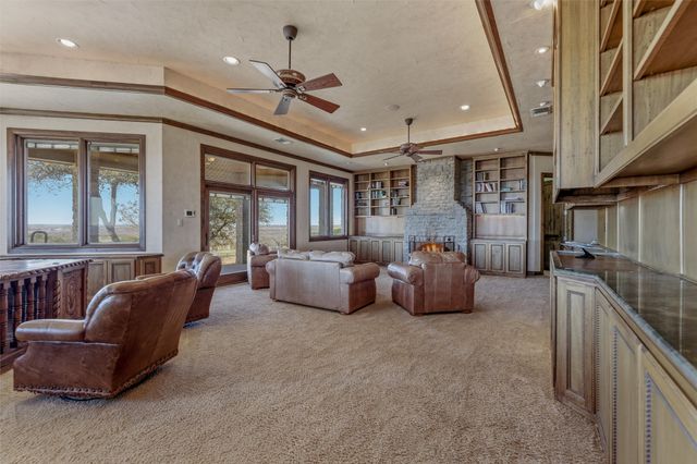 132 Countdown Trail, Weatherford, TX 76087