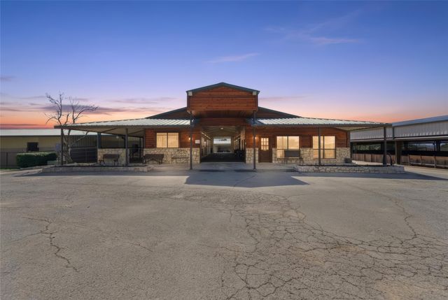 132 Countdown Trail, Weatherford, TX 76087