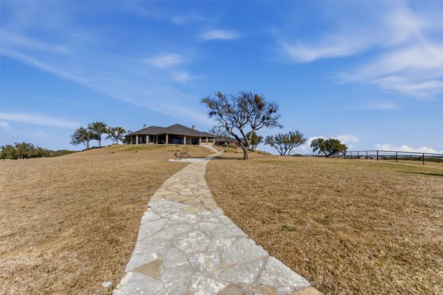 132 Countdown Trail, Weatherford, TX 76087