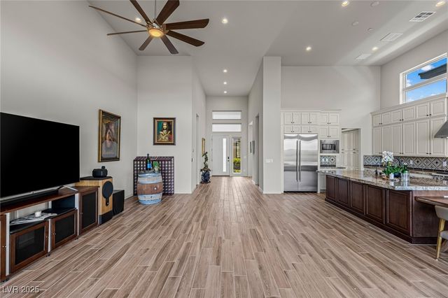 5192 Rock Daisy Drive, Las Vegas, NV 89135