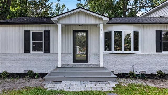 133 Stephanie Circle, Summerville, SC 29483