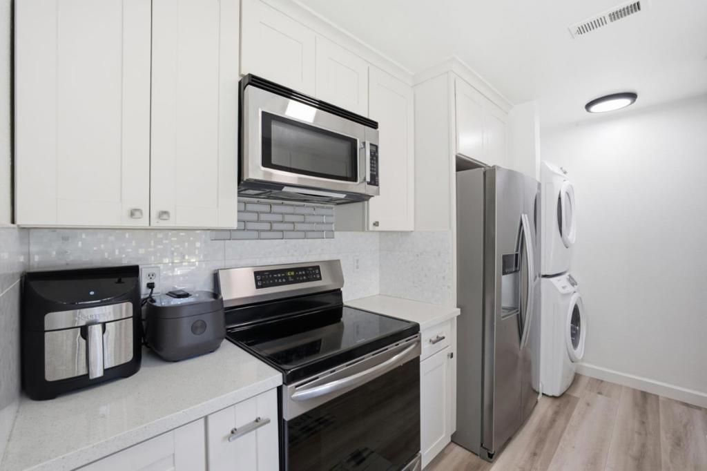 Image 10 of property listing at 727 Balfour Drive, San Jose, CA 95111