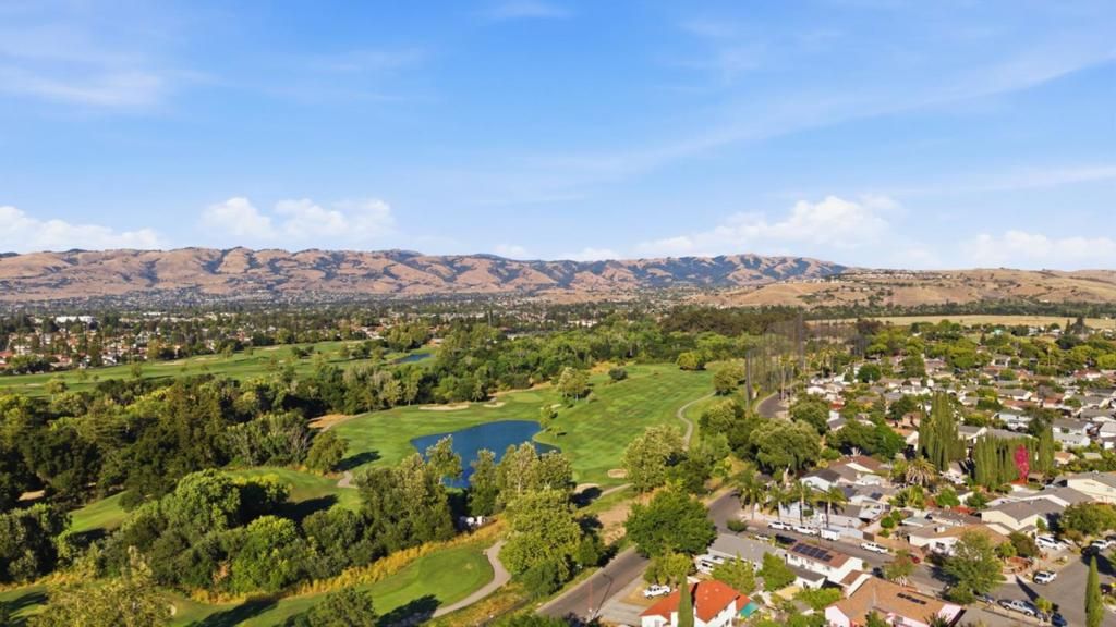 Image 24 of property listing at 727 Balfour Drive, San Jose, CA 95111