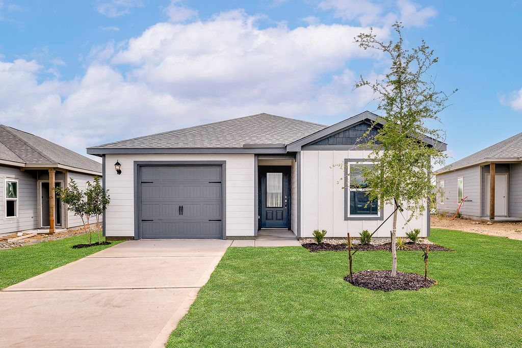 8324 White Wolf Trail, Ponder, TX 76259