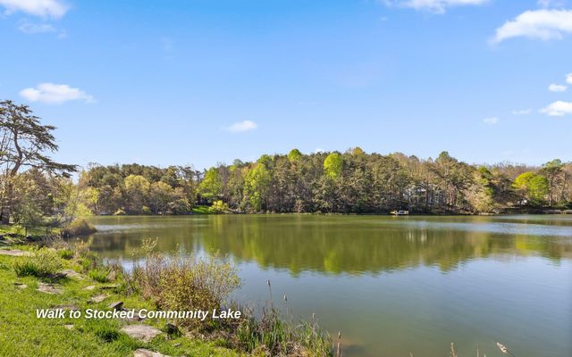 2593 Boston Branch Circle, Signal Mountain, TN 37377