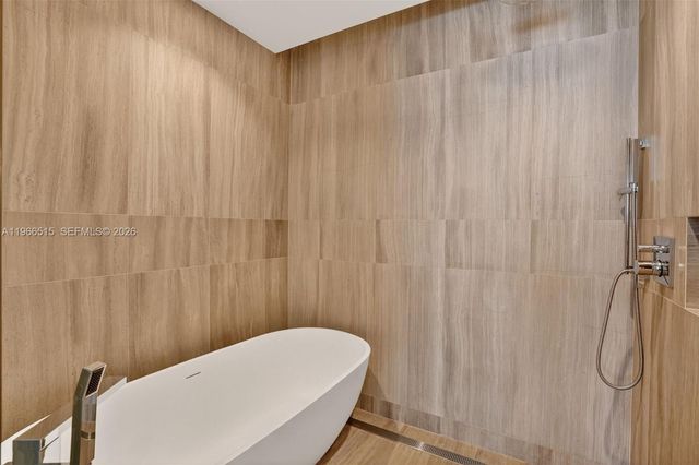 5775 Collins Ave 506, Miami Beach, FL 33140