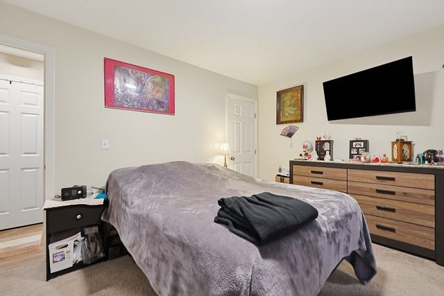 8 Union St, North Brookfield, MA 01535